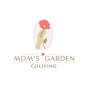 Mom\'s Garden - Chatsworth, CA, USA