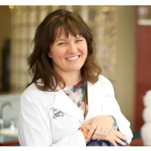 Dr. Jennifer Eisenhuth DDS Orthodontist - Eagan, MN, USA
