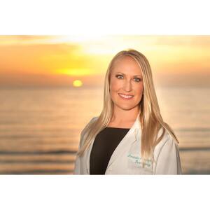 Dr. Amanda Lloyd - Encinitas, CA, USA